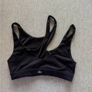 ALO Yoga Peak Black Sports Bra